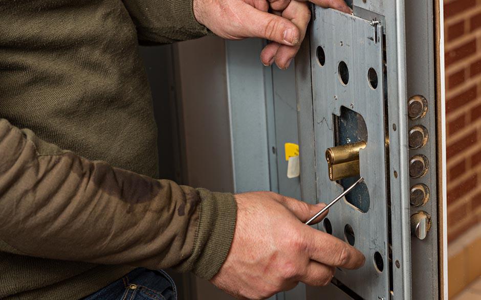  changer cylindre verrou Paris